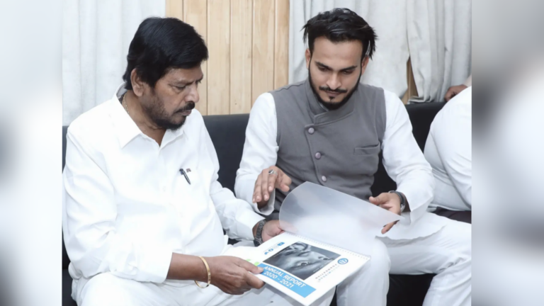 Ramzan Shaikh and HopeMirror Foundation: Celebrating Social Contributions in the Presence of Ramdas Athawale
