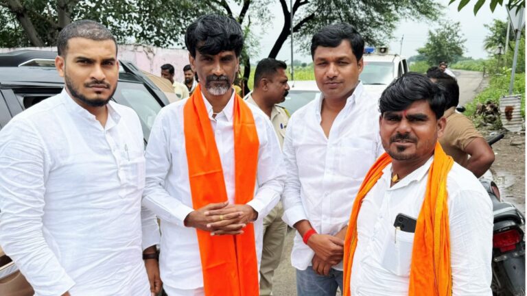 Ramzan Shaikh Meets Manoj Jarange Patil in Jalna, Reaffirms Support for the Maratha Community