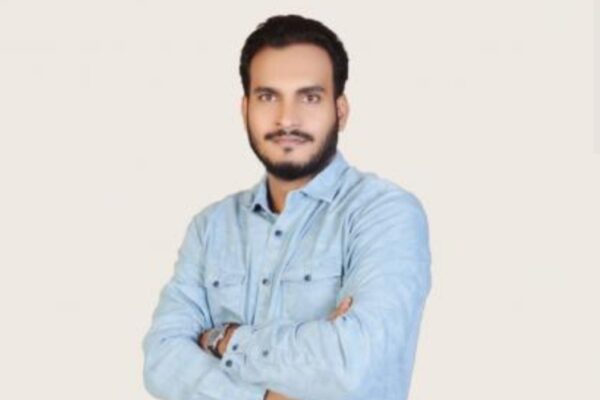 The Inspirational Journey of Ramzan Shaikh: From Civil Engineering to the Hopemirror Foundation