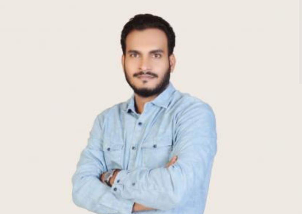 The Inspirational Journey of Ramzan Shaikh: From Civil Engineering to the Hopemirror Foundation
